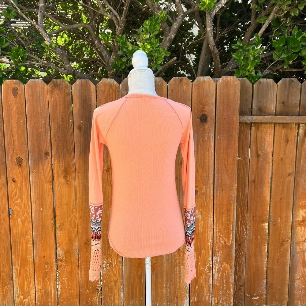 Free People BohoThermal Cuff Tee Rio Orange Long Sleeve Women Size Medium